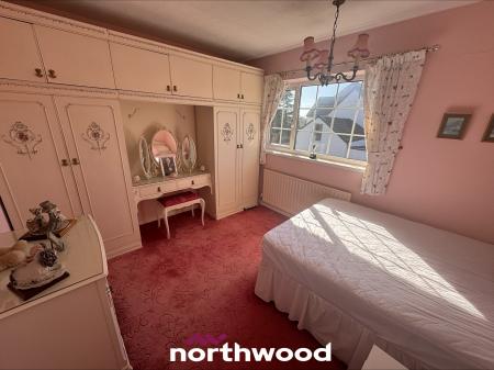 3 bedroom Detached house to let in Dirty Lane, Fishlake, Doncaster, DN7