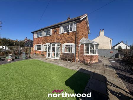 3 bedroom Detached house to let in Dirty Lane, Fishlake, Doncaster, DN7
