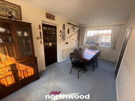 3 bedroom Detached house to let in Dirty Lane, Fishlake, Doncaster, DN7