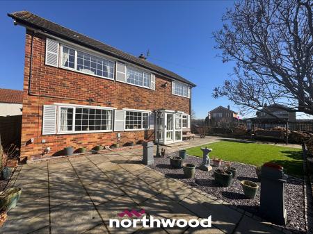 3 bedroom Detached house to let in Dirty Lane, Fishlake, Doncaster, DN7