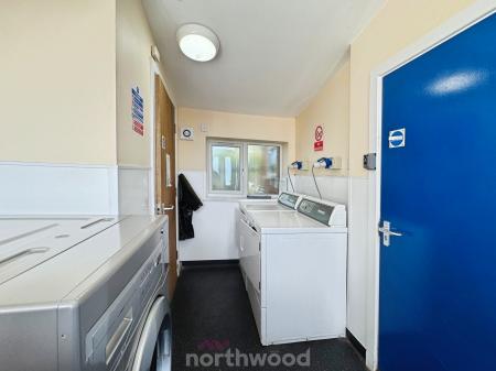 3 bedroom Caravan for sale in Mount Pleasant, Moorends, Doncaster, DN8