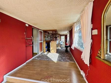 3 bedroom Caravan for sale in Mount Pleasant, Moorends, Doncaster, DN8