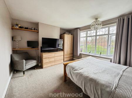 4 bedroom Detached house for sale in Inglenook Drive, Doncaster, Doncaster, DN8