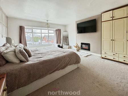 4 bedroom Detached house for sale in Inglenook Drive, Doncaster, Doncaster, DN8