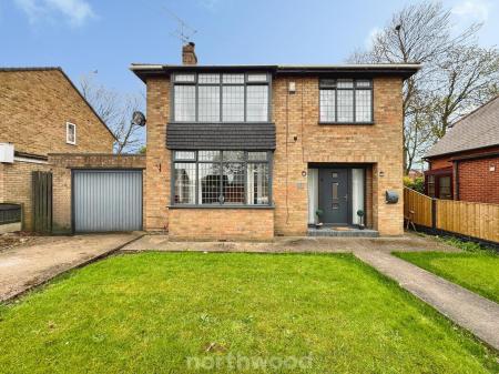 4 bedroom Detached house for sale in Inglenook Drive, Doncaster, Doncaster, DN8