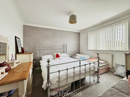 3 bedroom Semi-detached house for sale in Bloomhill Court, Moorends, Doncaster, DN8