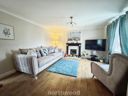3 bedroom Semi-detached house for sale in Bloomhill Court, Moorends, Doncaster, DN8