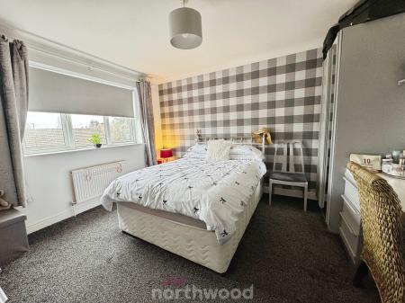 3 bedroom Semi-detached house for sale in Bloomhill Court, Moorends, Doncaster, DN8