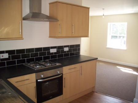 2 bedroom Flat to let in Hennessey Court, Thorne, DN8