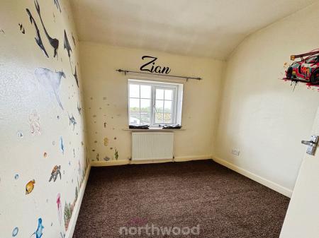 3 bedroom Terraced House for sale in Locarno Road, Moorends, Doncaster, DN8