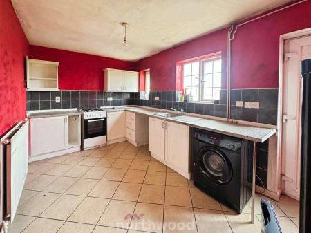 3 bedroom Terraced House for sale in Locarno Road, Moorends, Doncaster, DN8
