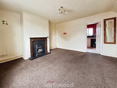 3 bedroom Terraced House for sale in Locarno Road, Moorends, Doncaster, DN8