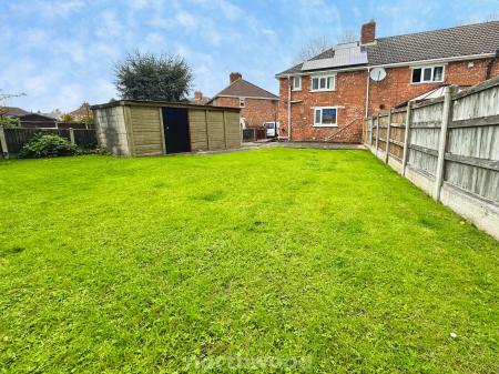 3 bedroom Semi-detached house for sale in Bloomhill Close, Moorends, Doncaster, DN8