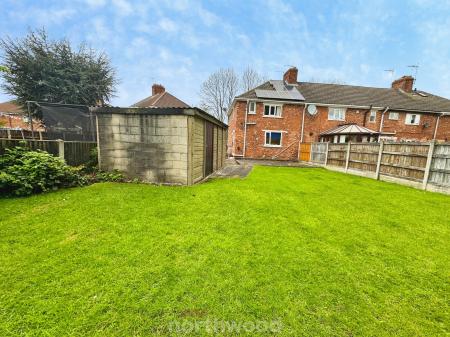 3 bedroom Semi-detached house for sale in Bloomhill Close, Moorends, Doncaster, DN8