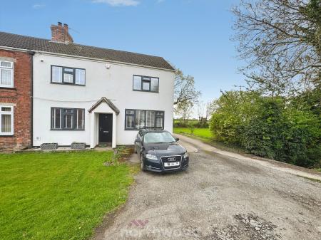 3 bedroom End of terrace house to let in Trundle Lane, Fishlake, Doncaster, DN7