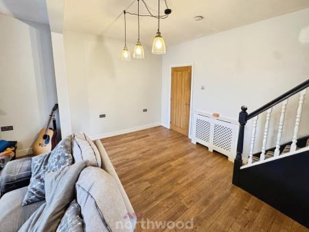 3 bedroom End of terrace house to let in Trundle Lane, Fishlake, Doncaster, DN7