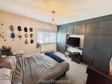 3 bedroom End of terrace house to let in Trundle Lane, Fishlake, Doncaster, DN7