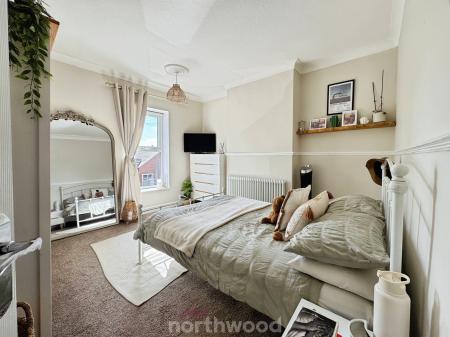 2 bedroom Terraced House for sale in Portland Street, Rawcliffe Bridge, DN14