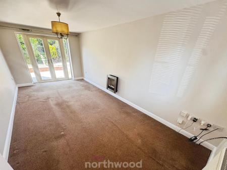 3 bedroom Link detached house for sale in Waverley Court, Thorne, Doncaster, DN8