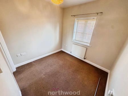 3 bedroom Link detached house for sale in Waverley Court, Thorne, Doncaster, DN8