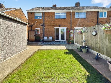 3 bedroom Semi-detached house for sale in Wike Gate Road, Doncaster, Doncaster, DN8