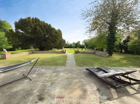 4 bedroom Detached house for sale in Main Street, Reedness, Goole, DN14