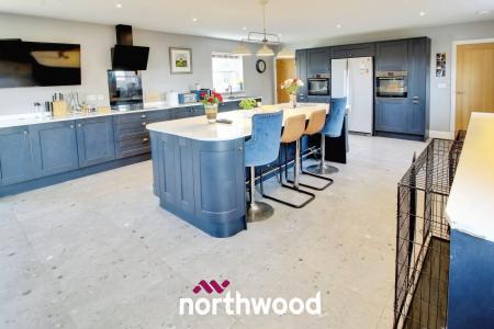 4 bedroom Detached house for sale in Main Street, Reedness, Goole, DN14