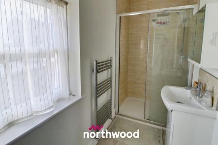 4 bedroom Detached house for sale in Main Street, Reedness, Goole, DN14