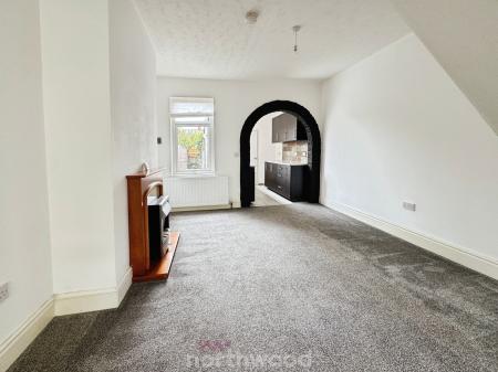 3 bedroom Terraced House for sale in Upper Kenyon Street, Thorne, Doncaster, DN8