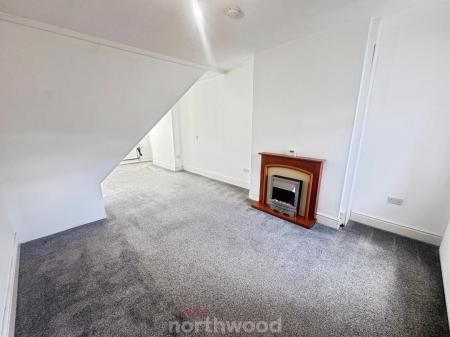 3 bedroom Terraced House for sale in Upper Kenyon Street, Thorne, Doncaster, DN8