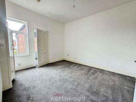 3 bedroom Terraced House for sale in Upper Kenyon Street, Thorne, Doncaster, DN8