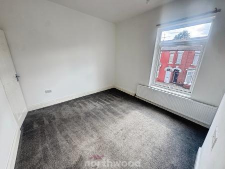 3 bedroom Terraced House for sale in Upper Kenyon Street, Thorne, Doncaster, DN8