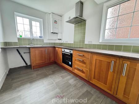 3 bedroom Semi-detached house for sale in Park Road, Moorends, Doncaster, DN8