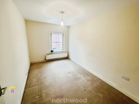 2 bedroom Flat to let in Rainbow Close, Thorne, DN8