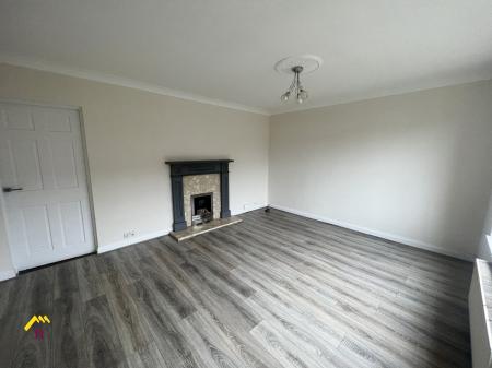 3 bedroom Terraced House to let in Alwyn Road, Thorne, Doncaster, DN8
