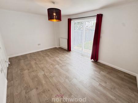 3 bedroom Semi-detached house to let in Church View Gardens, Moorends, Doncaster, DN8