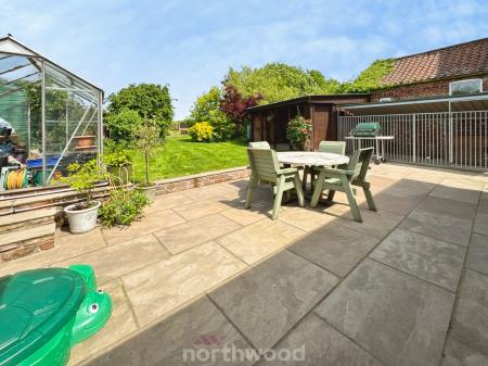 4 bedroom Detached house for sale in Main Street, Reedness, Goole, DN14