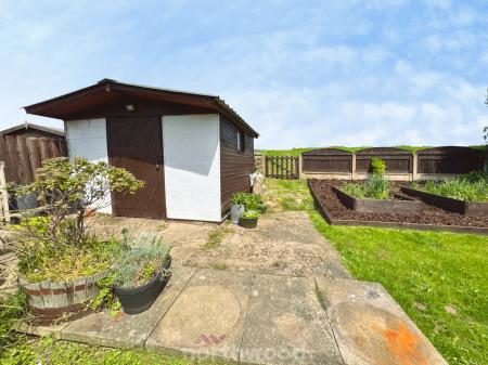 4 bedroom Detached house for sale in Main Street, Reedness, Goole, DN14