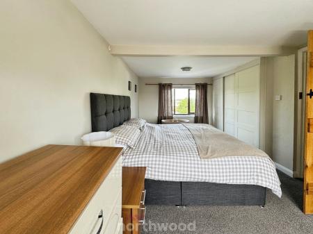 4 bedroom Detached house for sale in Main Street, Reedness, Goole, DN14