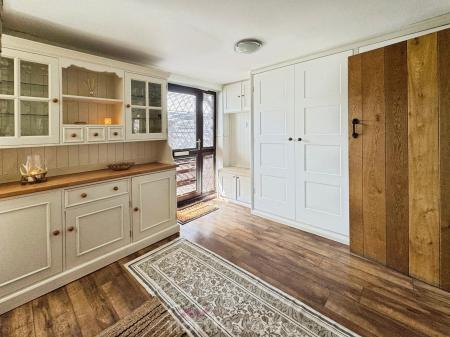 4 bedroom Detached house for sale in Main Street, Reedness, Goole, DN14