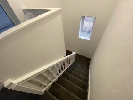 3 bedroom Flat to let in King Street, Thorne, Doncaster, DN8