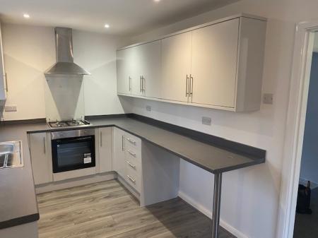3 bedroom Flat to let in King Street, Thorne, Doncaster, DN8