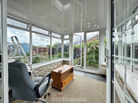 3 bedroom Detached bungalow for sale in Newfield Avenue, Moorends, Doncaster, DN8