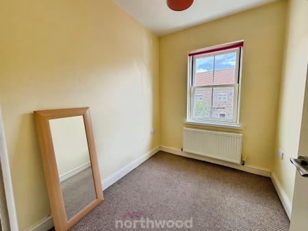 3 bedroom Terraced House to let in Stonegate, Thorne, Doncaster, DN8