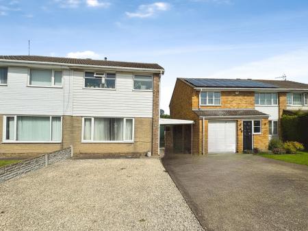 3 bedroom Semi-detached house to let in Grampian Way, Thorne, Doncaster, DN8