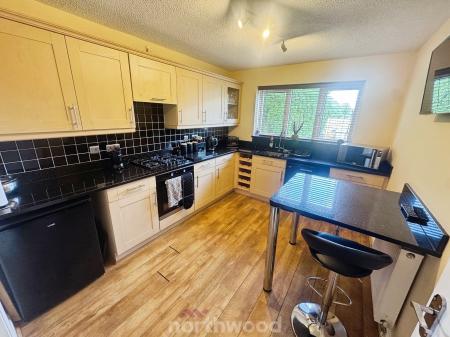 4 bedroom Detached house for sale in Bryson Close, Thorne, Doncaster, DN8