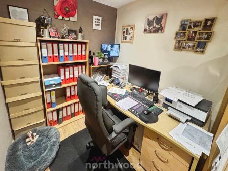 4 bedroom Detached house for sale in Bryson Close, Thorne, Doncaster, DN8