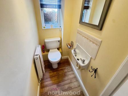 4 bedroom Detached house for sale in Bryson Close, Thorne, Doncaster, DN8