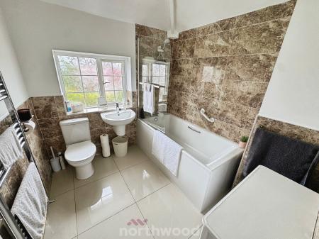 3 bedroom Semi-detached house for sale in Geneva Square, Moorends, Doncaster, DN8