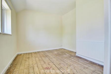 3 bedroom Semi-detached house to let in Haynes Grove, Thorne, DN8